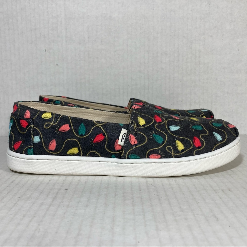 NEW TOMS Belmont Christmas Lights Holiday Season Slip-On Shoes Kids Youth Sz 3
